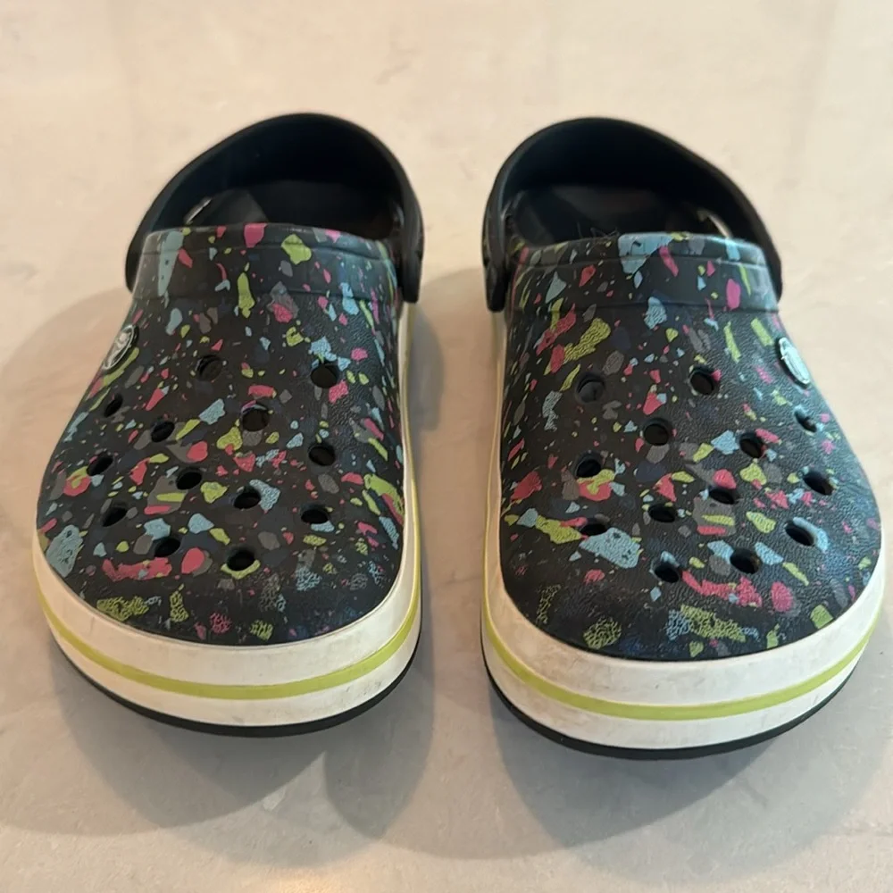 CROCS Terrazzo Classic Clog Size 7W/5M - Picture 2 of 7